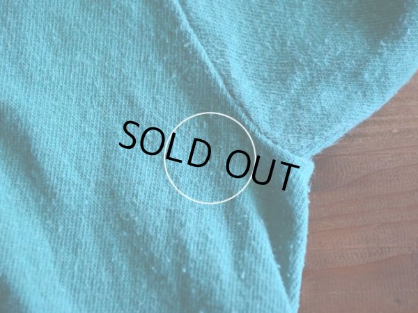 左脇に小さなダメージ。