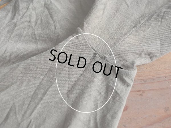 左脇下に少々ダメージ。