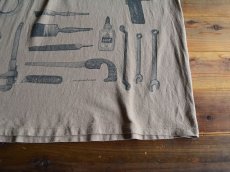 画像7: 1990s rel e vant products 工具総柄Tシャツ　 表記XL  (7)