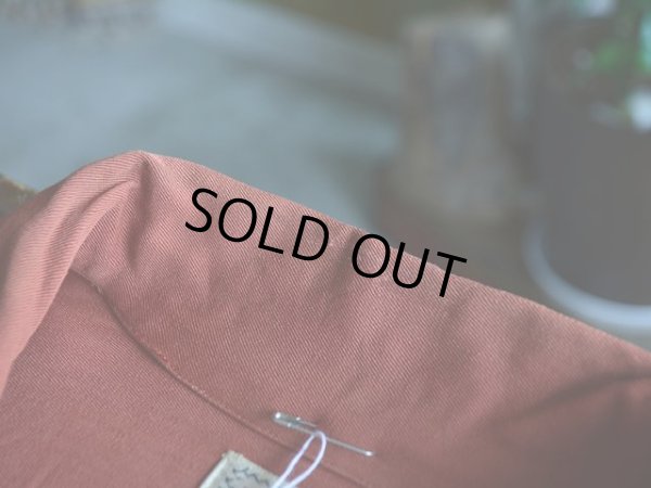 襟に僅かなスレ。