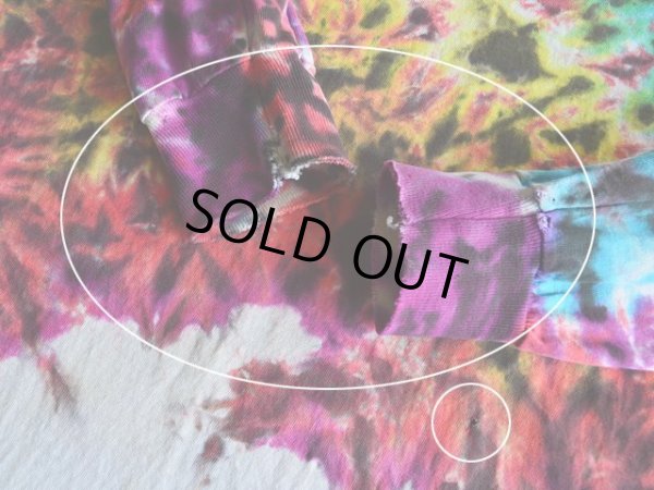 両袖口に少々ダメージ。