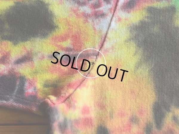 右袖付け根に僅かなホツレ。