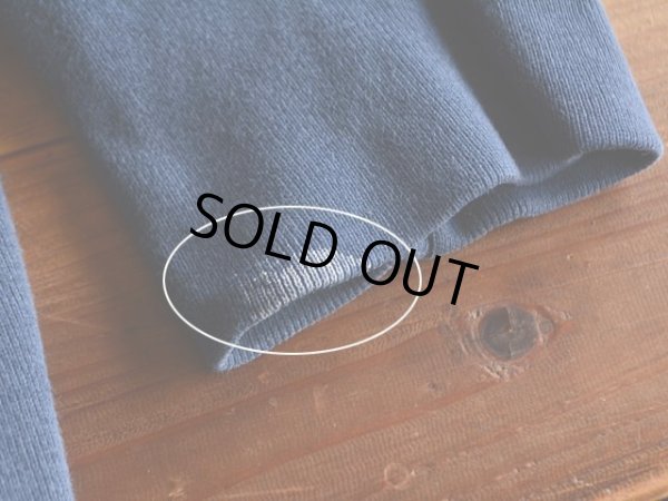 左袖リブに少々汚れ。