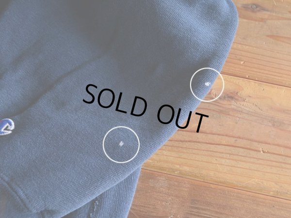 左袖に少々汚れ。