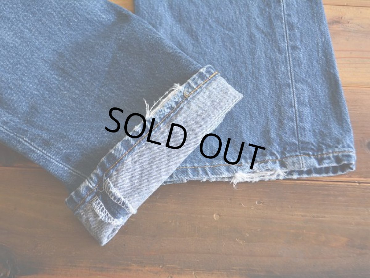 裾に少々ダメージ。