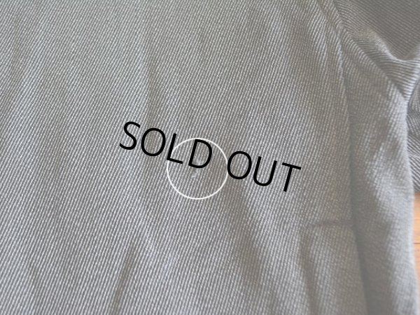 背中に僅かなダメージ。