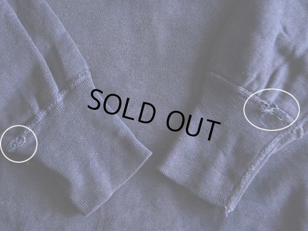 袖リブ付け根に少々ダメージ。