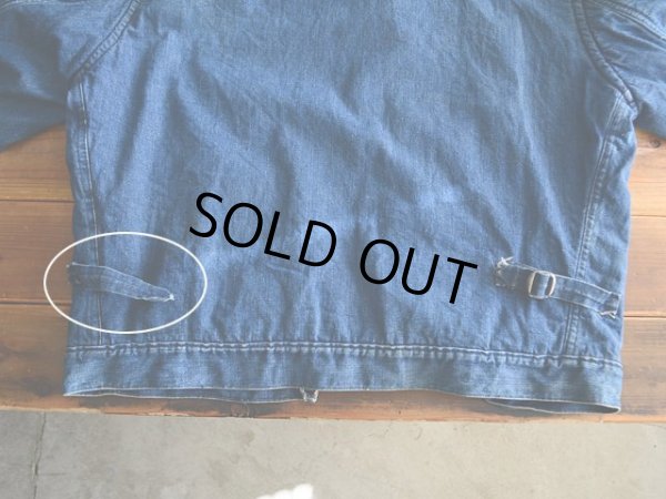 左アジャスターの欠損。