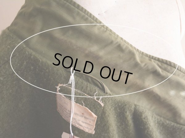 襟に少々汚れ。