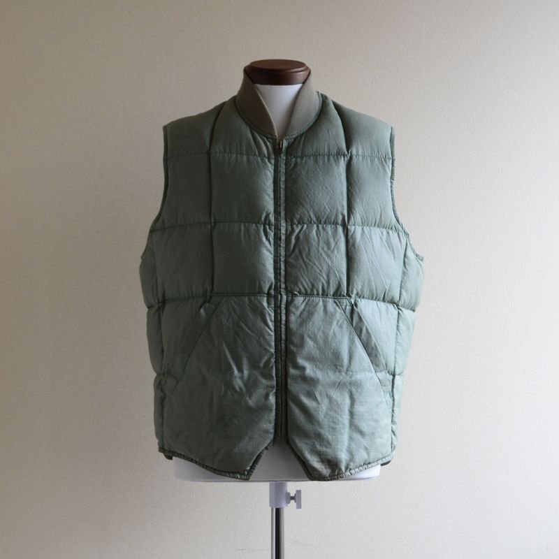 70's Eddie Bauer ダウンベスト カーキ 1970s EddieBauer ダウンベスト 実寸ML - 古着屋HamburgCafe