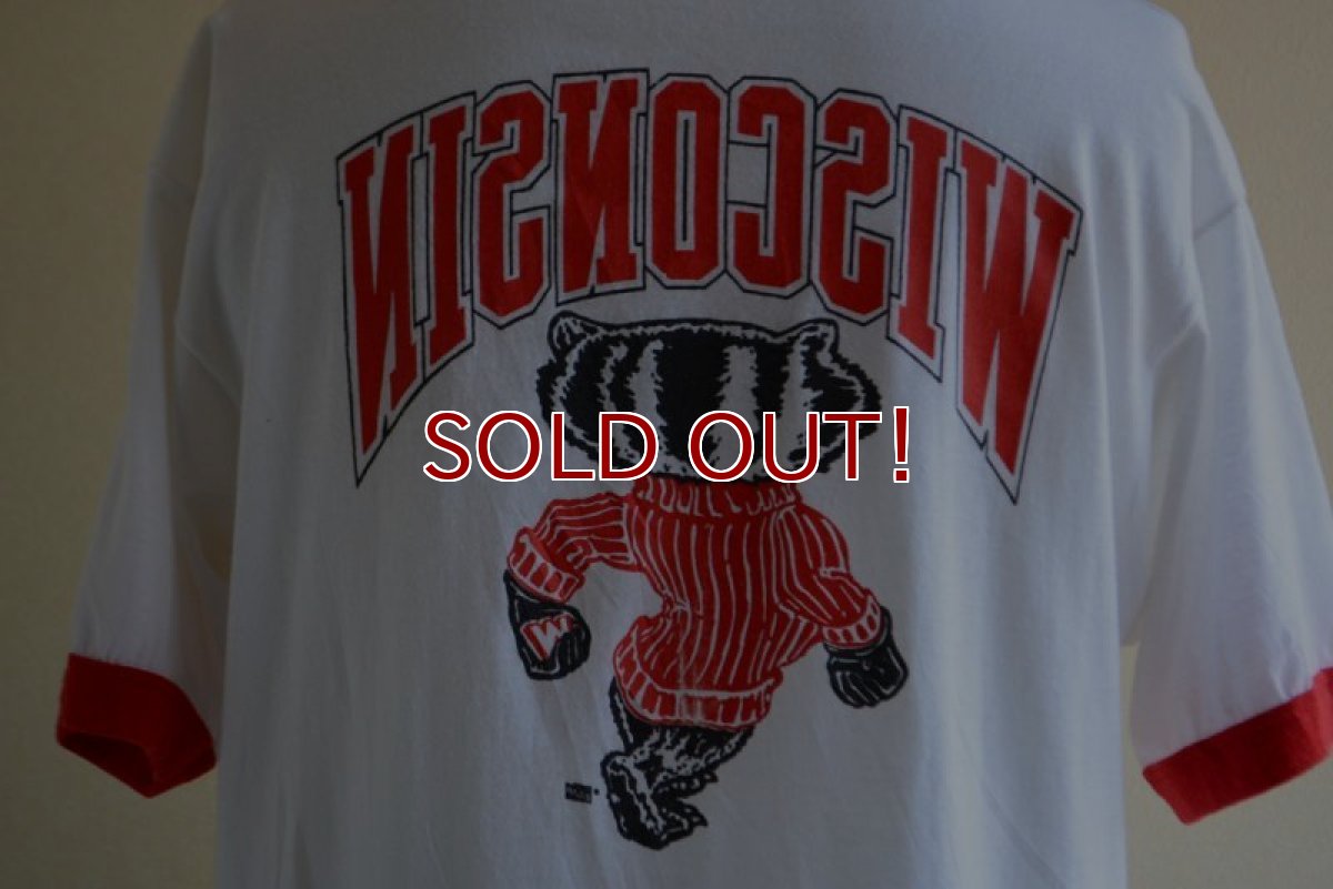 画像13: 1980s WISCONSIN Bucky Badger リンガーTシャツ　 両面プリント　 表記XL  (13)