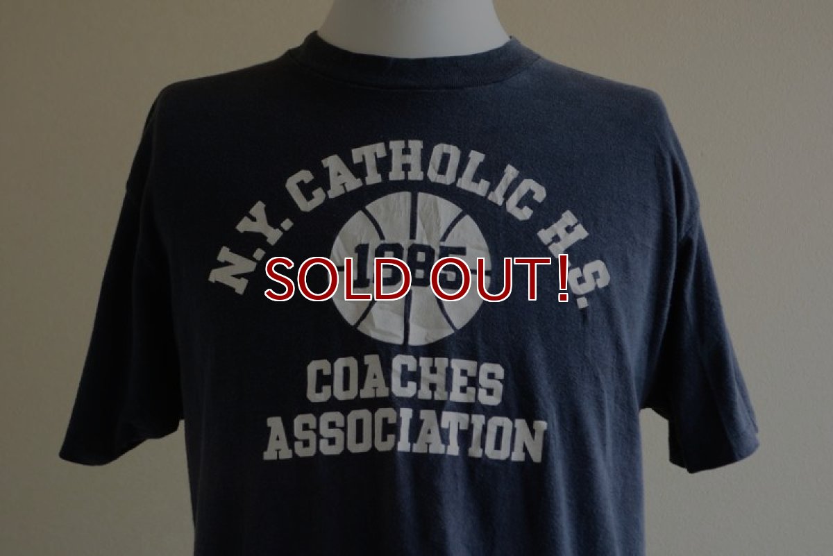 画像7: 1980s N.Y.CATHOLIC H.S. カレッジTシャツ　 両面プリント　 表記XL  (7)