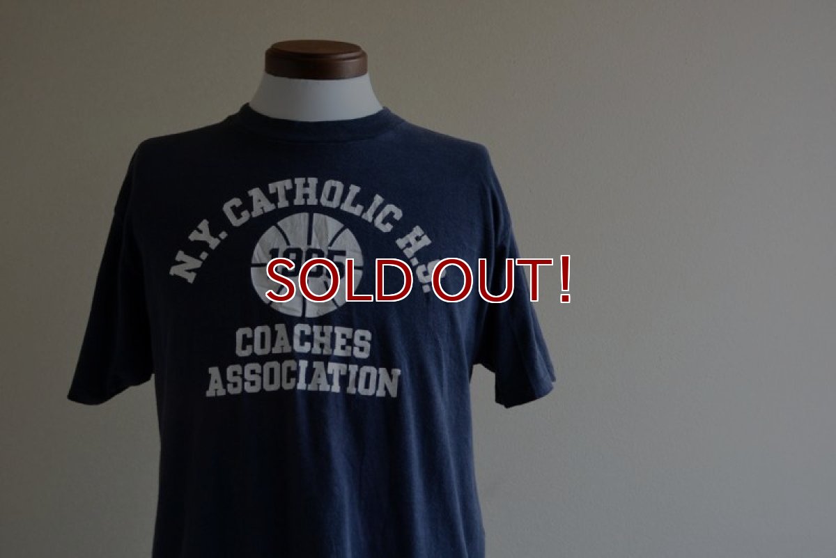 画像5: 1980s N.Y.CATHOLIC H.S. カレッジTシャツ　 両面プリント　 表記XL  (5)