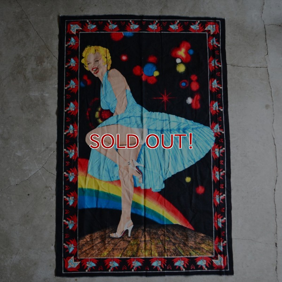 画像1: Marilyn Monroe タペストリー　 size146cm×96cm  (1)