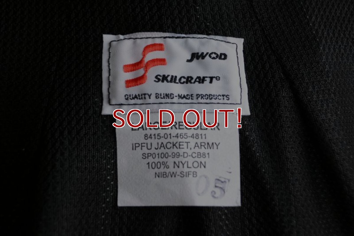 画像19: 1990s US.ARMY IPFU ナイロントレーニングジャケット　 表記LARGE-REGULAR  (19)