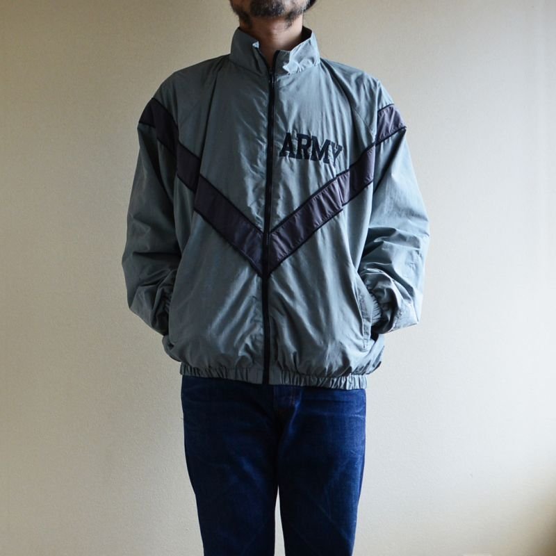 画像1: 2010s US.ARMY PFU ナイロントレーニングジャケット　 全面ACU迷彩リフレクト　 表記MEDIUM-REGULAR 