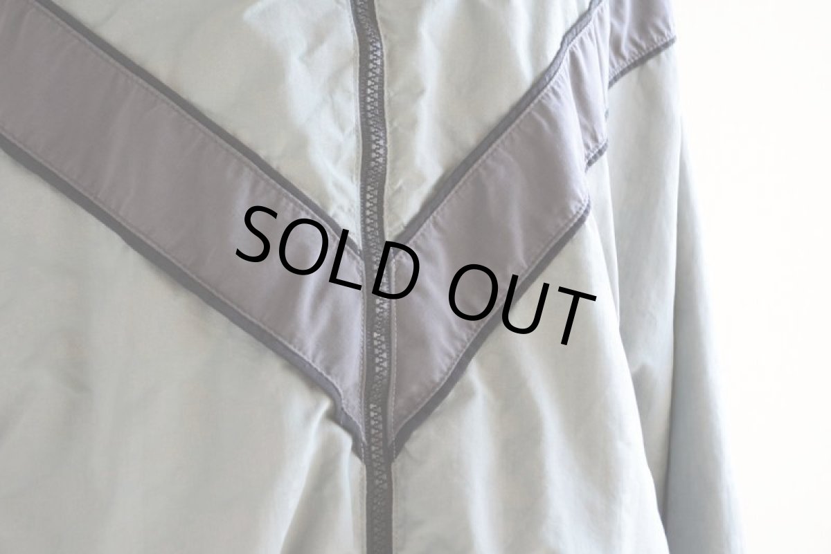 画像10: 2010s US.ARMY PFU ナイロントレーニングジャケット　 全面ACU迷彩リフレクト　 表記MEDIUM-REGULAR  (10)