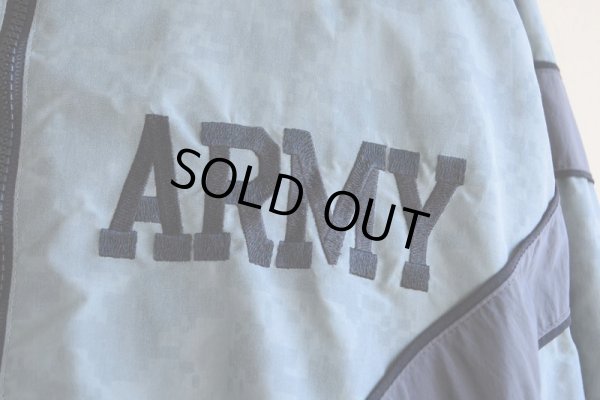 画像8: 2010s US.ARMY PFU ナイロントレーニングジャケット  全面ACU迷彩リフレクト  表記LARGE-REGULAR