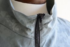 画像7: 2010s US.ARMY PFU ナイロントレーニングジャケット　 全面ACU迷彩リフレクト　 表記LARGE-REGULAR  (7)