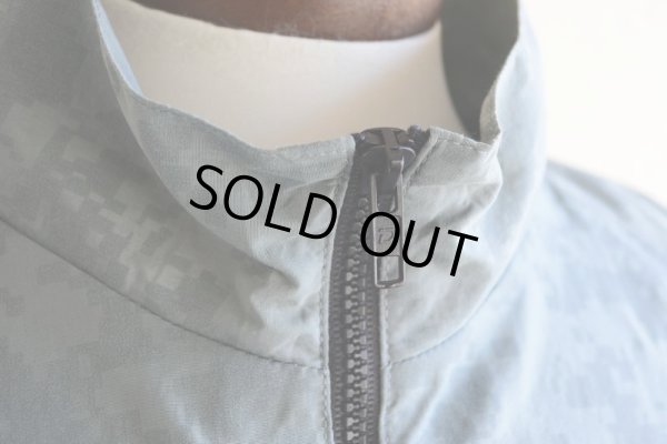 画像7: 2010s US.ARMY PFU ナイロントレーニングジャケット  全面ACU迷彩リフレクト  表記LARGE-REGULAR