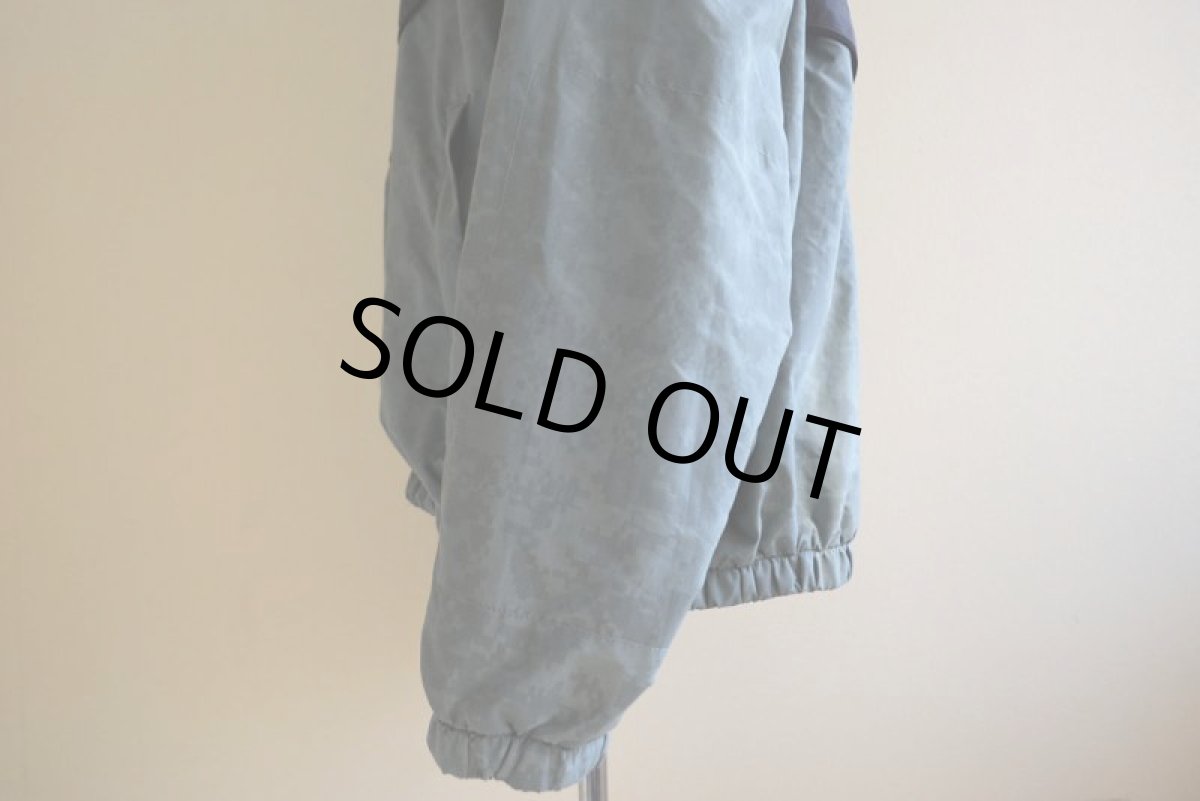 画像11: 2010s US.ARMY PFU ナイロントレーニングジャケット　 全面ACU迷彩リフレクト　 表記LARGE-REGULAR  (11)