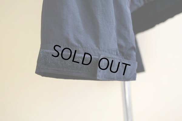 画像10: 2010s US.ARMY APFU ナイロントレーニングジャケット　 表記MEDIUM-LONG 