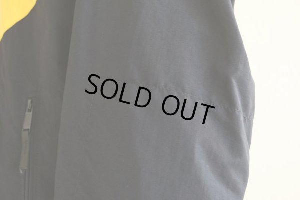 画像11: 2010s US.ARMY APFU ナイロントレーニングジャケット　 表記MEDIUM-LONG 