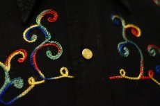 画像5: 1950s LasVegas ブラックレーヨン刺繍ウエスタンシャツ　 実寸M  (5)