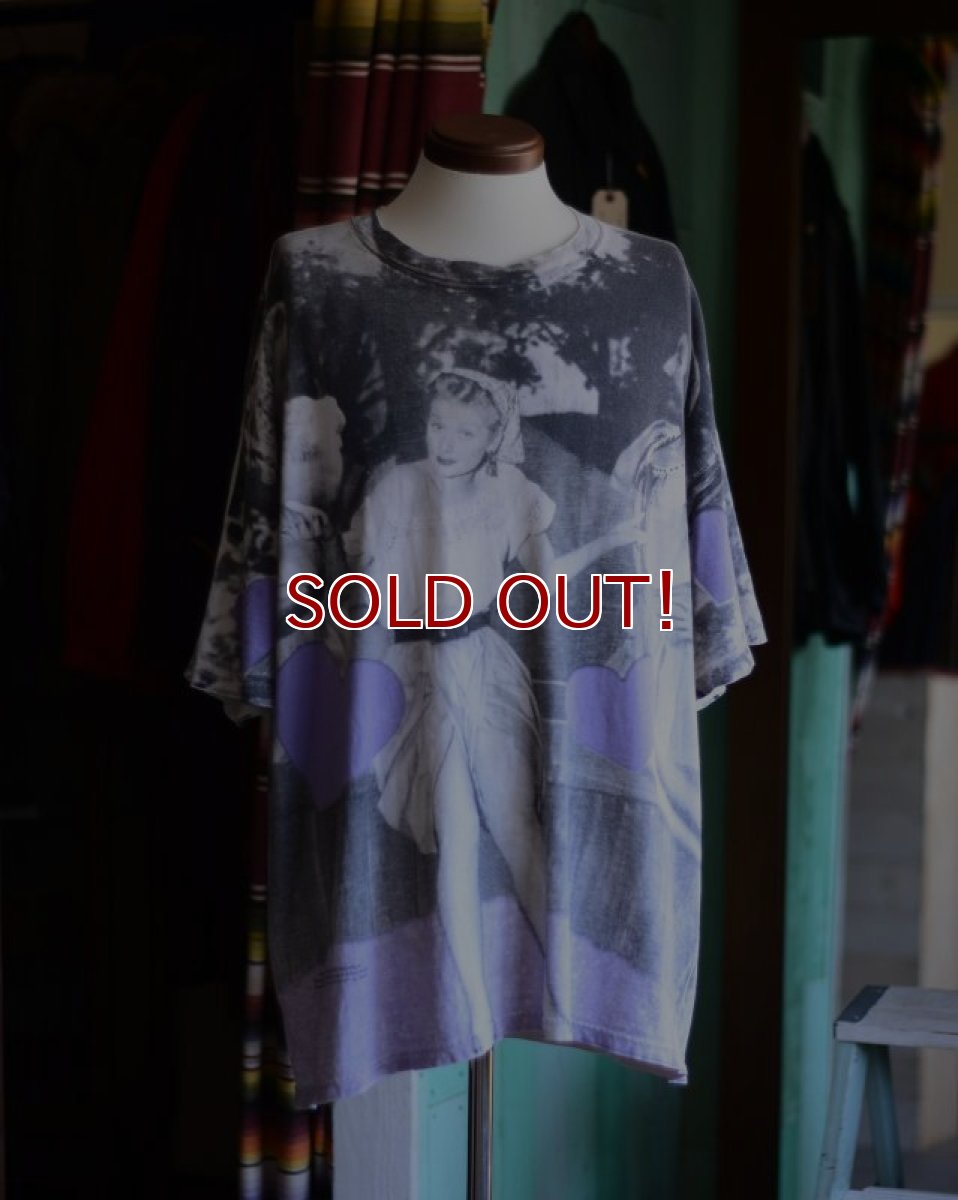 画像1: 1990s  I LOVE LUCY 総柄Tシャツ　 表記2XL  (1)