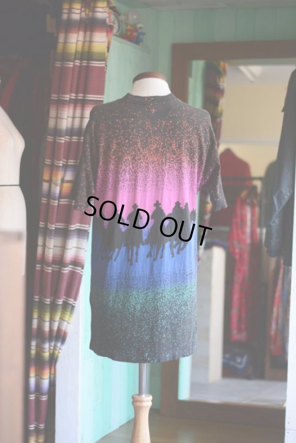 画像3: 1990s カウボーイシルエット総柄Tシャツ  表記L