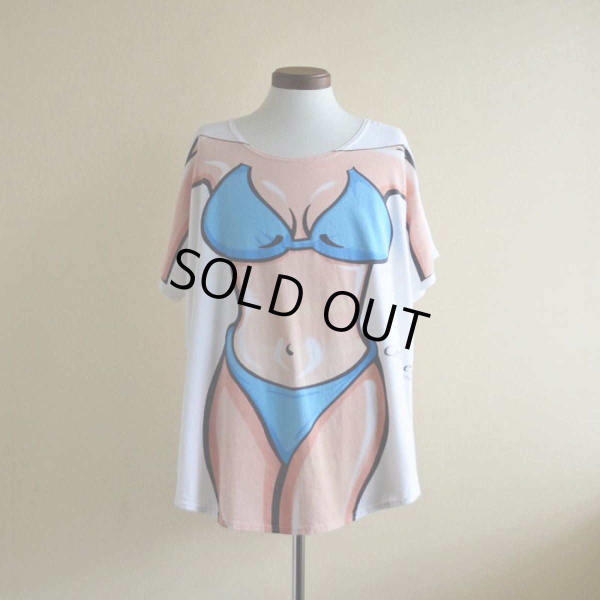 画像1: 1990s〜 ビキニだまし絵Tシャツ　 両面プリント　 実寸XL〜  (1)