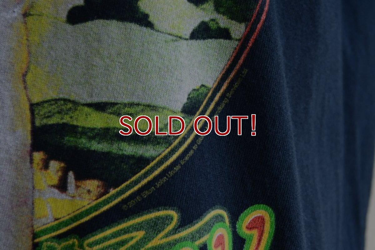 画像9: 2000s〜 ELTON JOHN GOODBYE YELLOW BRICK ROAD 2016 WORLD TOUR Tシャツ　 表記L  (9)
