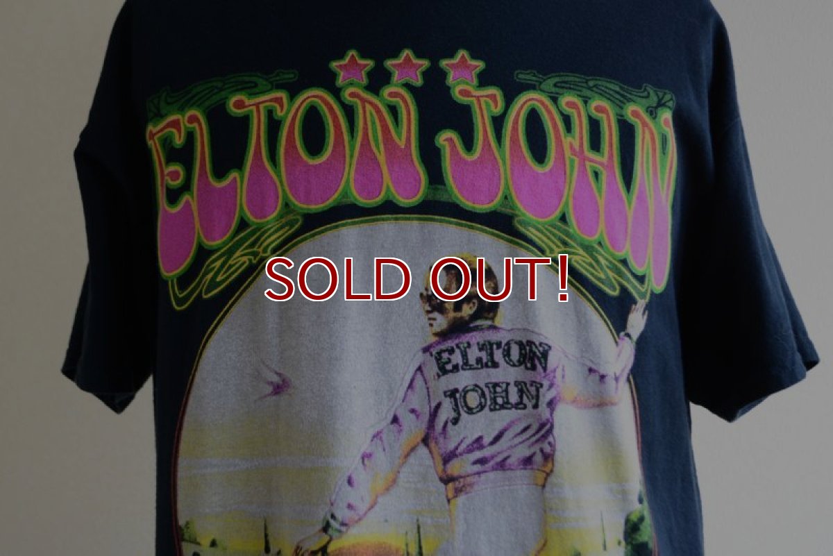 画像8: 2000s〜 ELTON JOHN GOODBYE YELLOW BRICK ROAD 2016 WORLD TOUR Tシャツ　 表記L  (8)