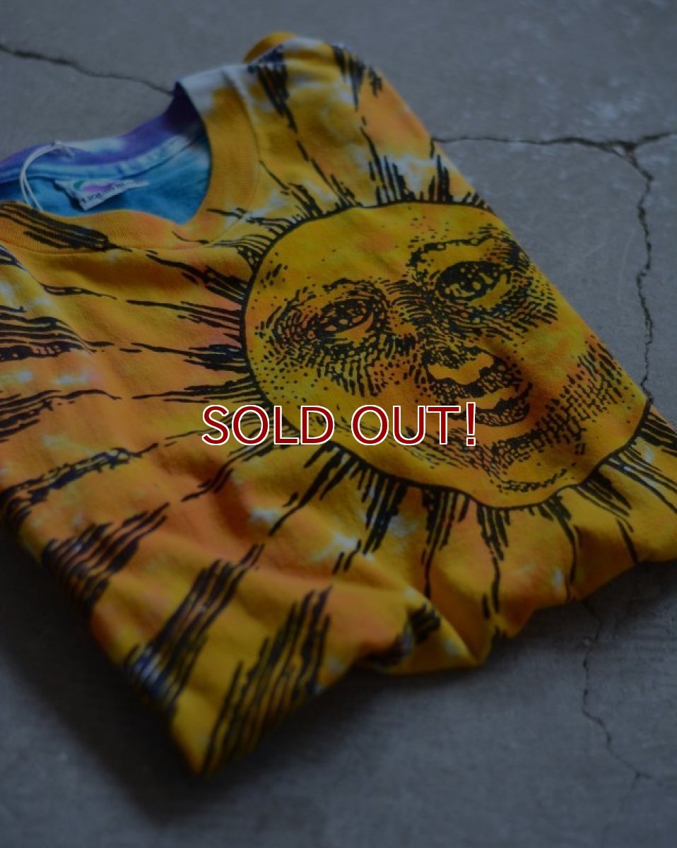 画像1: 1990s LIQUID BLUE SUN & MOON 総柄Tシャツ　 表記XL  (1)