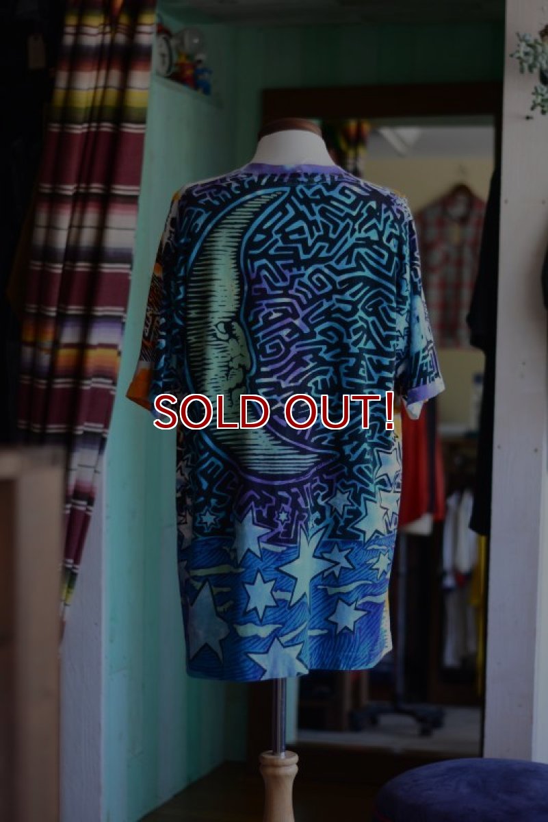 画像3: 1990s LIQUID BLUE SUN & MOON 総柄Tシャツ　 表記XL  (3)