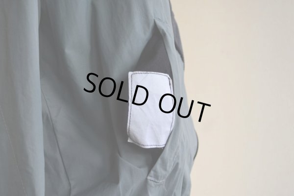 画像9: 2000s US.ARMY IPFU ナイロントレーニングジャケット　 表記MEDIUM-REGULAR 