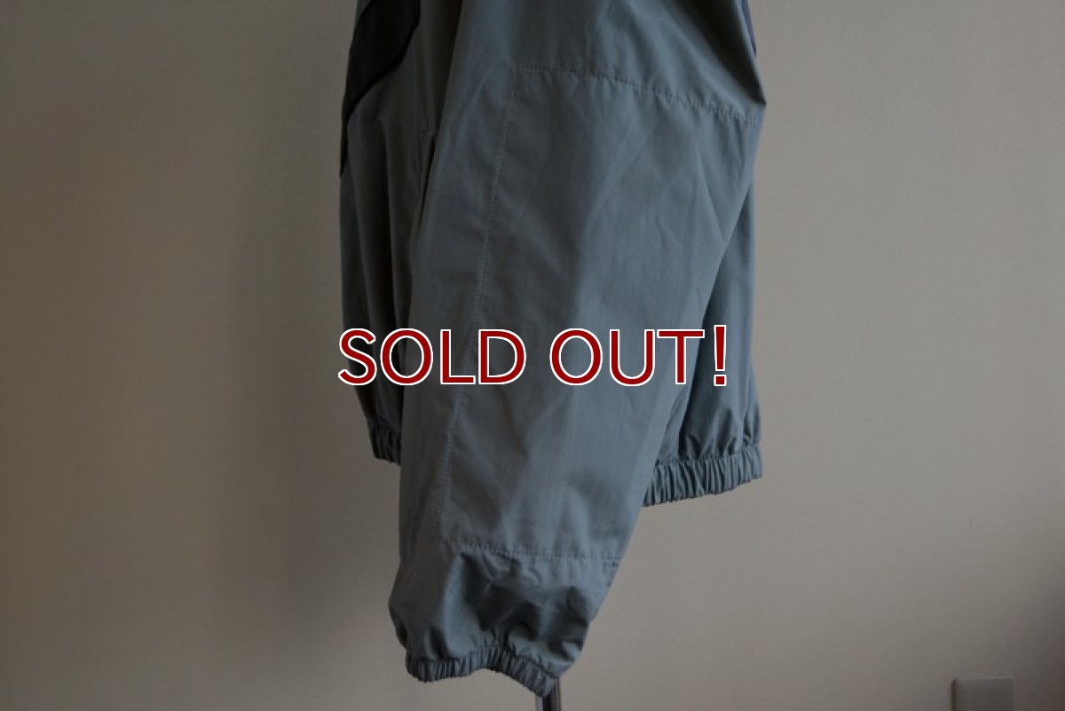 画像13: 2000s US.ARMY IPFU ナイロントレーニングジャケット　 表記LARGE-REGULAR  (13)