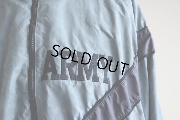 画像6: 2000s US.ARMY IPFU ナイロントレーニングジャケット　 全面ACU迷彩リフレクト　 表記MEDIUM-REGULAR 