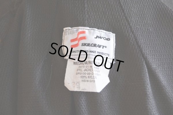 画像16: 1990s US.ARMY IPFU ナイロントレーニングジャケット　 表記MEDIUM-REGULAR 