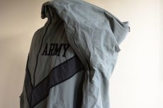 画像10: 2000s US.ARMY IPFU ナイロントレーニングジャケット　 表記MEDIUM-REGULAR  (10)