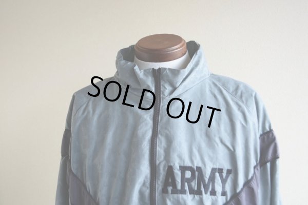 画像5: 2000s US.ARMY IPFU ナイロントレーニングジャケット　 全面ACU迷彩リフレクト　 表記MEDIUM-REGULAR 