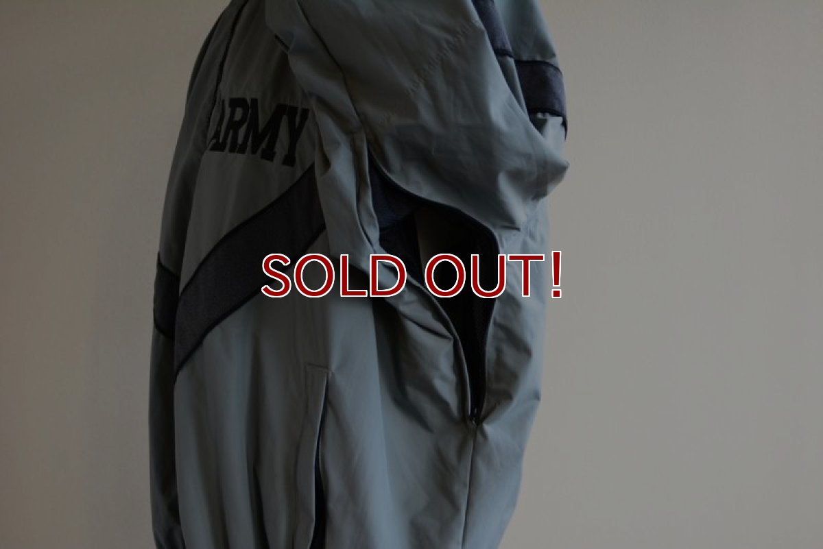 画像11: 2000s US.ARMY IPFU ナイロントレーニングジャケット　 表記LARGE-REGULAR  (11)