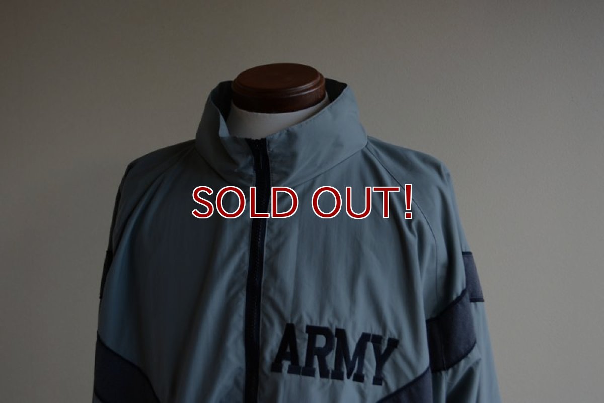 画像5: 2000s US.ARMY IPFU ナイロントレーニングジャケット　 表記LARGE-REGULAR  (5)