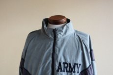 画像5: 2000s US.ARMY IPFU ナイロントレーニングジャケット　 全面ACU迷彩リフレクト　 表記MEDIUM-REGULAR  (5)
