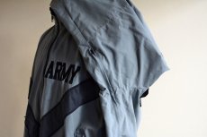 画像9: 1990s US.ARMY IPFU ナイロントレーニングジャケット　 表記MEDIUM-SHORT  (9)