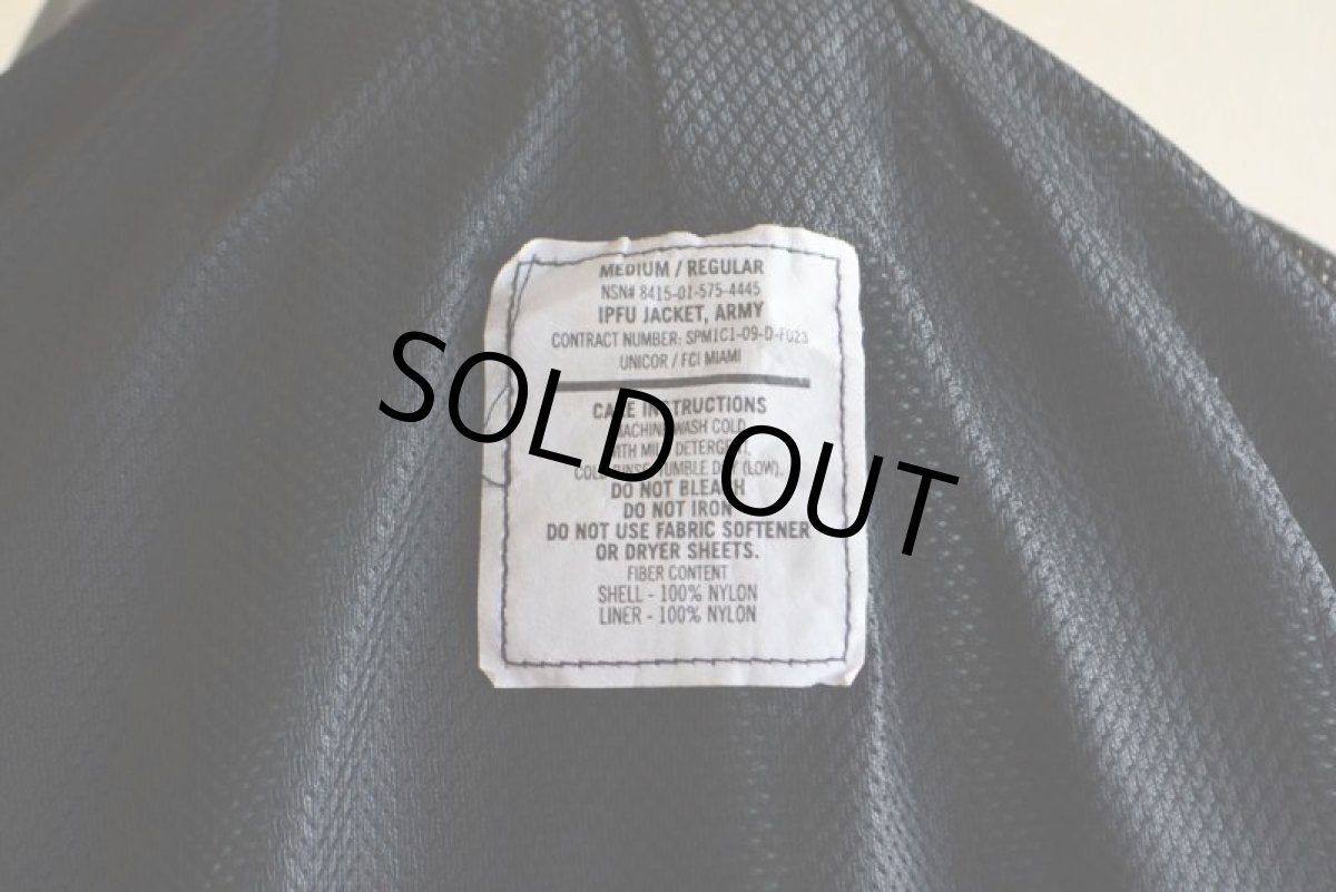画像17: 2000s US.ARMY IPFU ナイロントレーニングジャケット　 全面ACU迷彩リフレクト　 表記MEDIUM-REGULAR  (17)