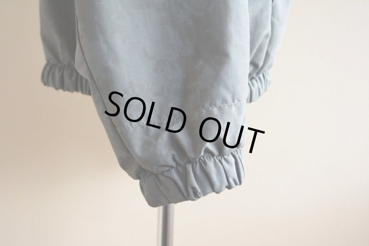 画像11: 2000s US.ARMY IPFU ナイロントレーニングジャケット　 全面ACU迷彩リフレクト　 表記MEDIUM-REGULAR  (11)