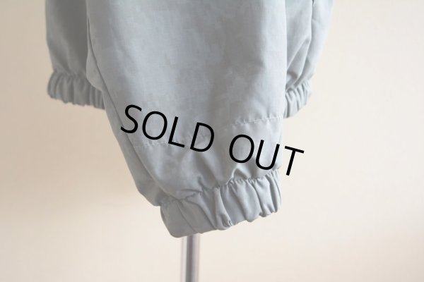 画像11: 2000s US.ARMY IPFU ナイロントレーニングジャケット　 全面ACU迷彩リフレクト　 表記MEDIUM-REGULAR 