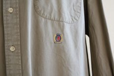 画像8: 1990s TOMMY HILFIGER ノーカラーシャツ　 表記L  (8)