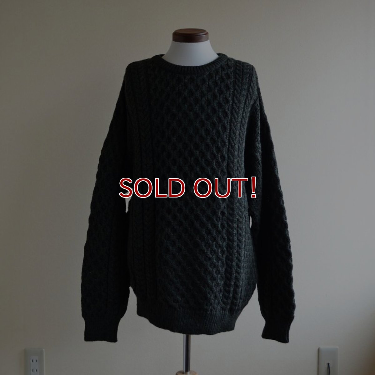 画像1: ARAN CRAFTS フィッシャーマンセーター　 MADE IN IRELAND　 表記XXL  (1)